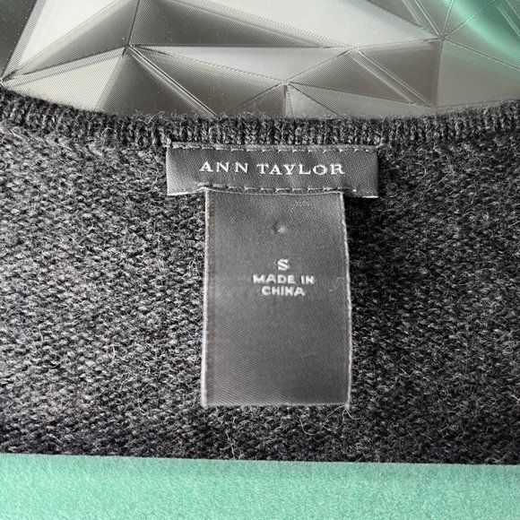 Ann Taylor Grey Sweater Duster Cardigan - Picture 5 of 7
